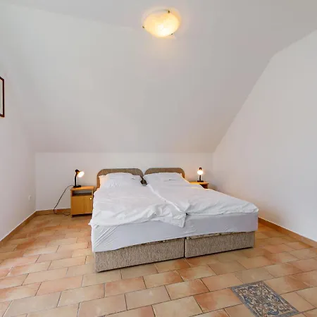 Edina By Interhome バラトンサールソー