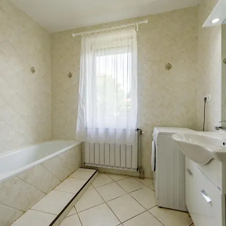 Edina By Interhome バラトンサールソー